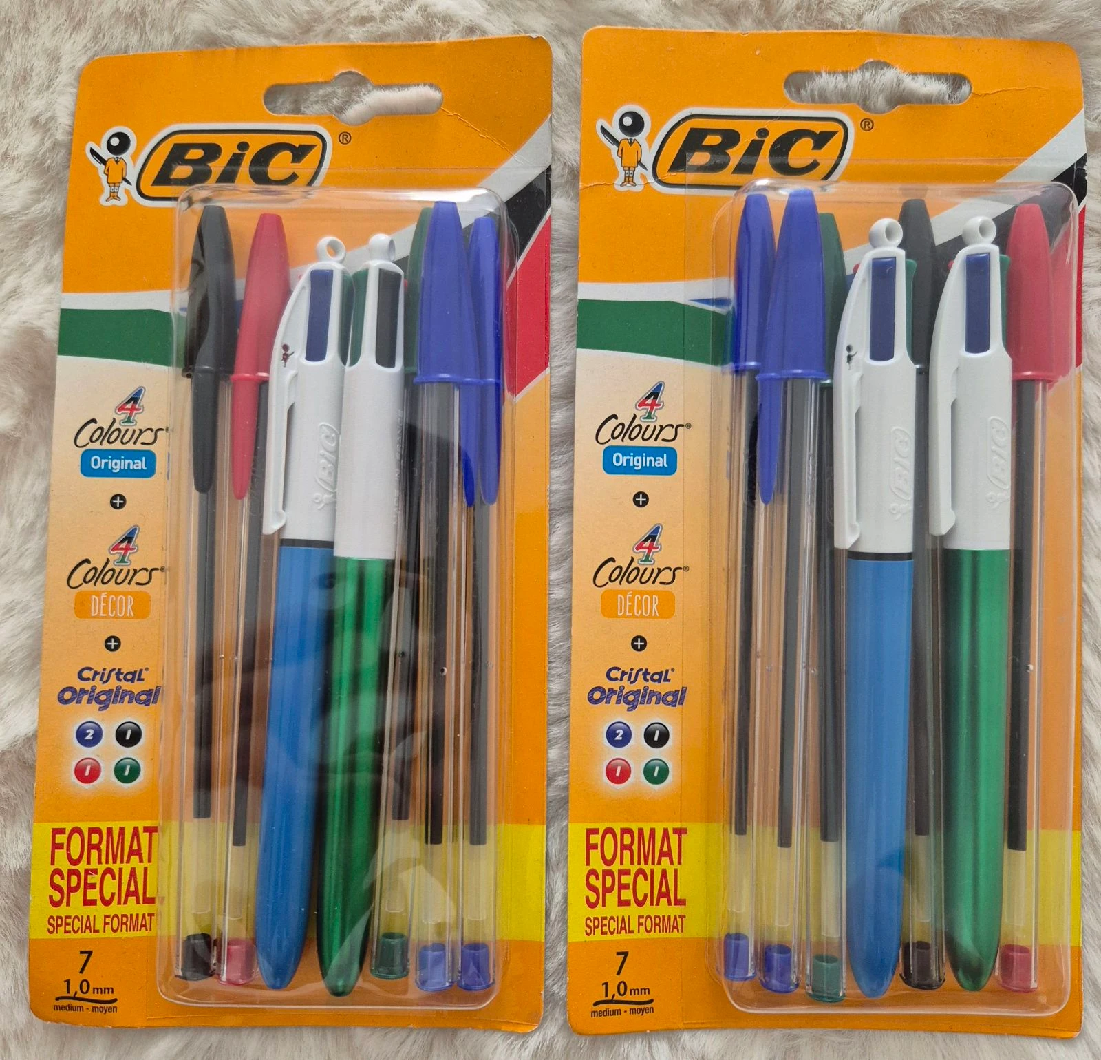 Stylos 4 couleurs + Stylos bic